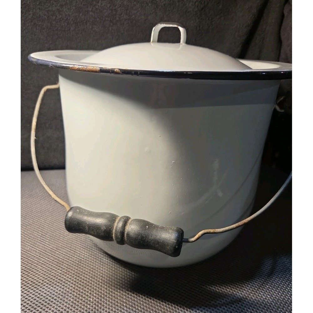 Vintage White Enamel Chamber Pot with Lid & black ring Wood Handle Honey Bucket